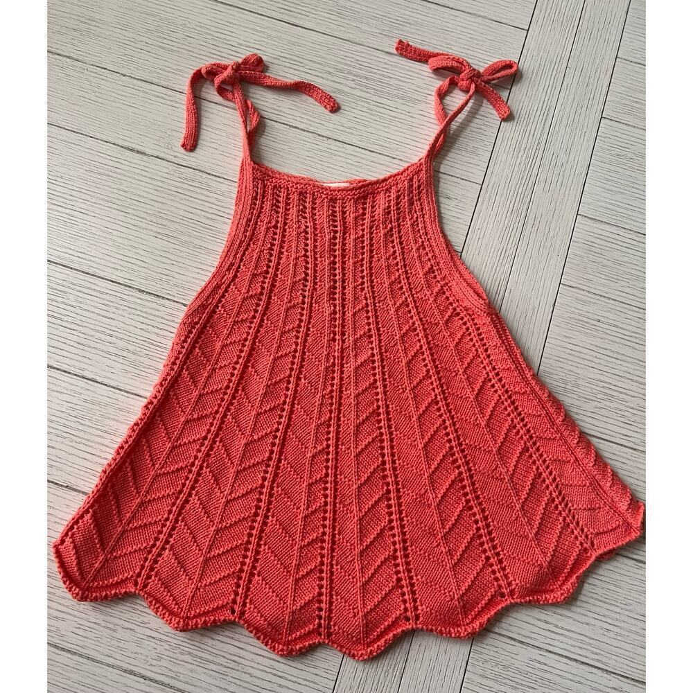 Altar'd State crochet tank, tie sleeves. Coral color. 100% cotton. Size XS. Boho